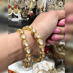 Kundan bangles (bracelet)